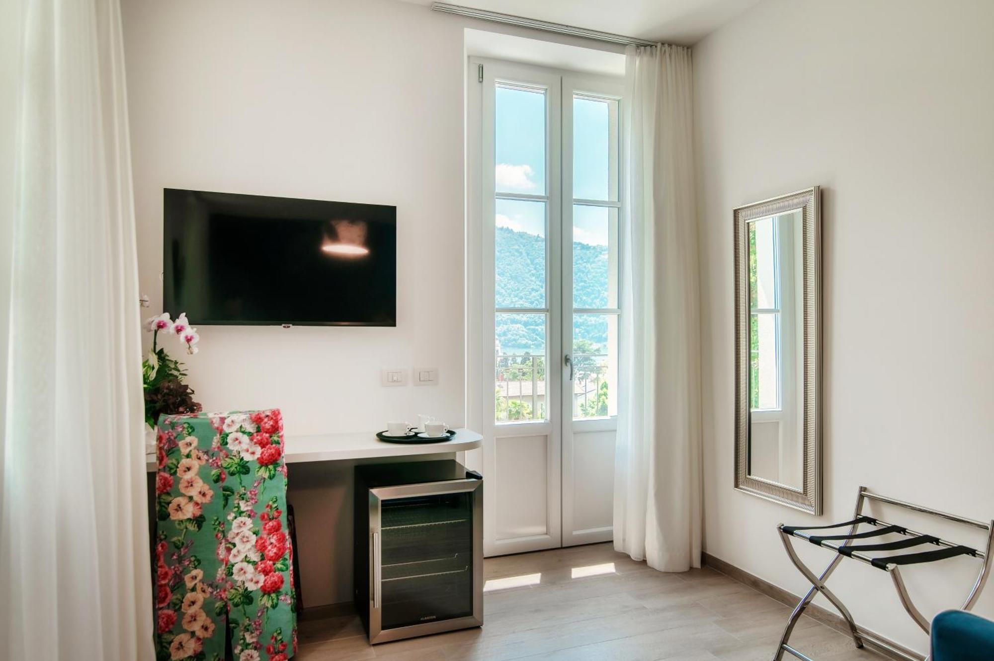 Hotel Ristorante La Vignetta Cernobbio Zewnętrze zdjęcie